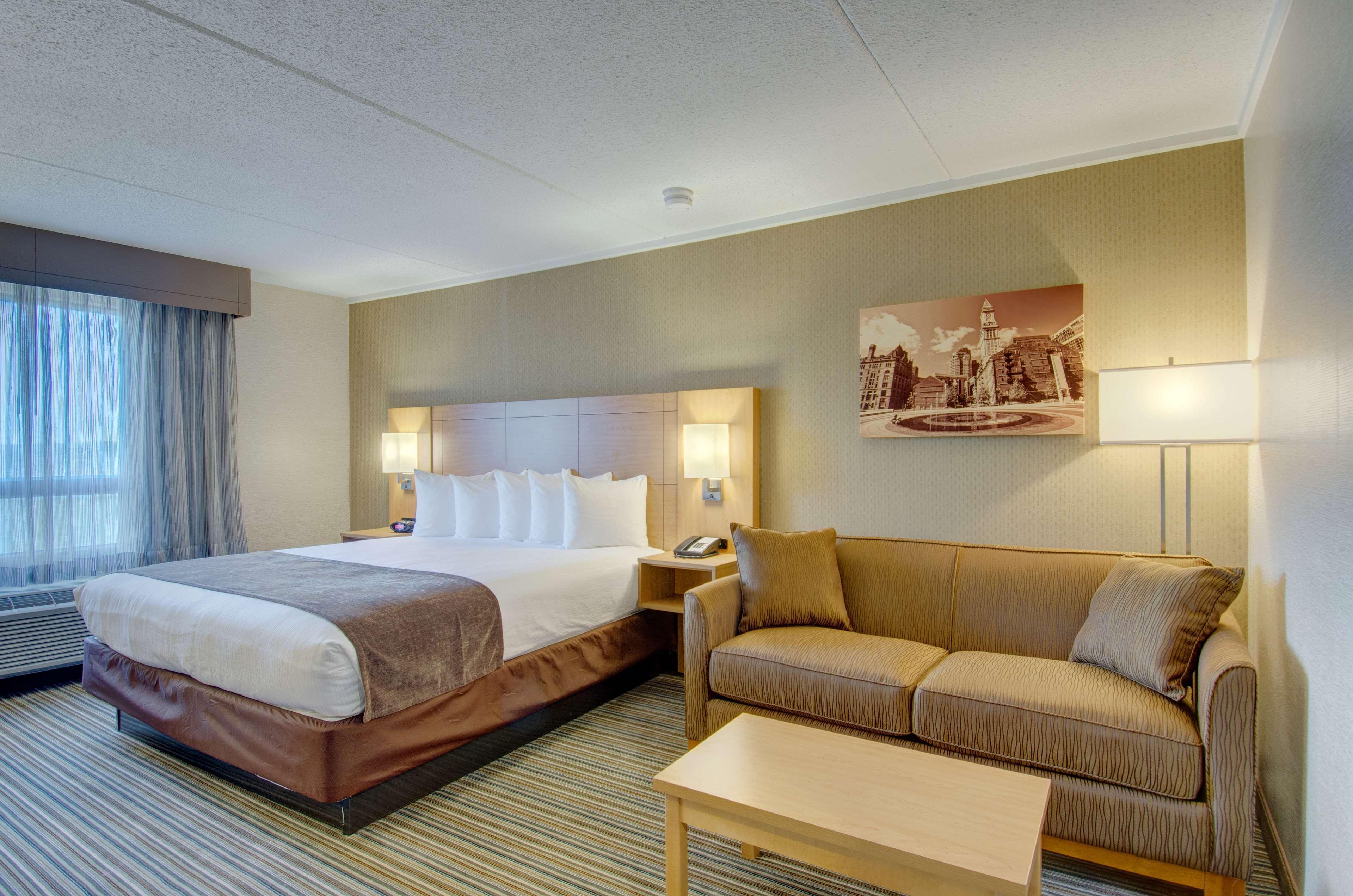 Best Western Royal Plaza Hotel And Trade Center Marlborough Esterno foto
